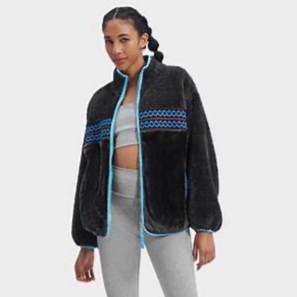 New! UGG® Women’s Marlene Sherpa Jacket Heritage Braid
Faux Fur Jacket Sz M - Picture 4 of 14